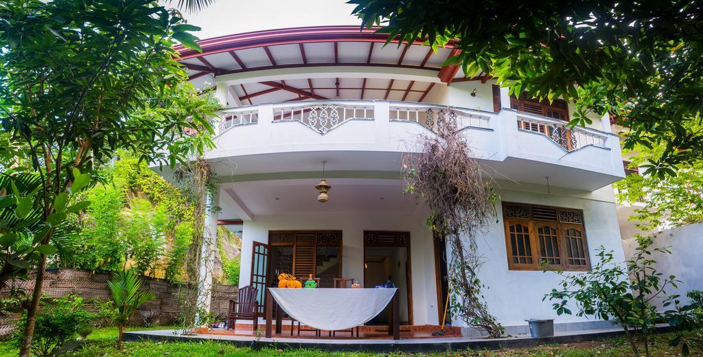 Summer Valley Boutique Villa Unawatuna Exterior photo