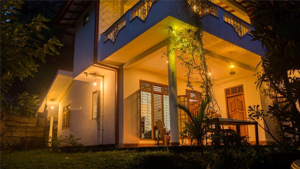 Summer Valley Boutique Villa Unawatuna Exterior photo
